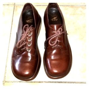 Dansko leather shoes
